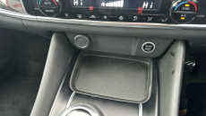 Nissan Qashqai 1.3 DiG-T MH N-Connecta 5dr Petrol Hatchback